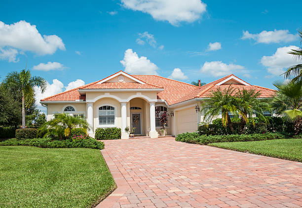 Cobblestone Driveway Pavers in Crystal Lake, CT